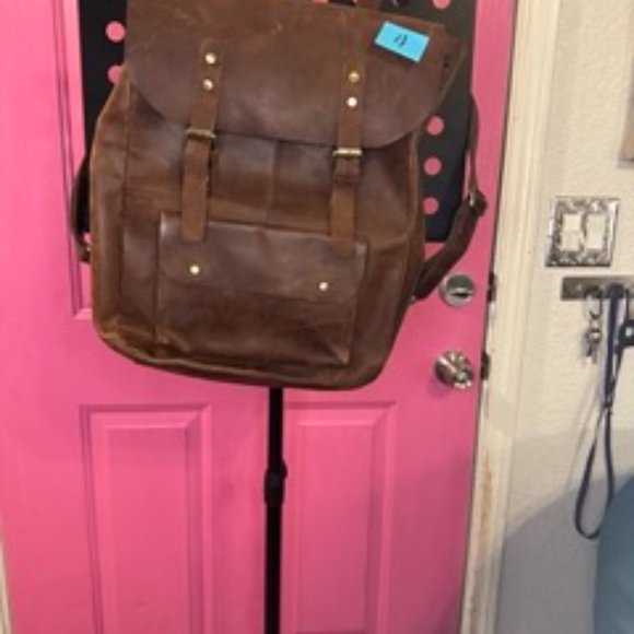 Backpack- Brown real leather. Damage on the strap. Perfect for a laptop. - Picture 5 of 5